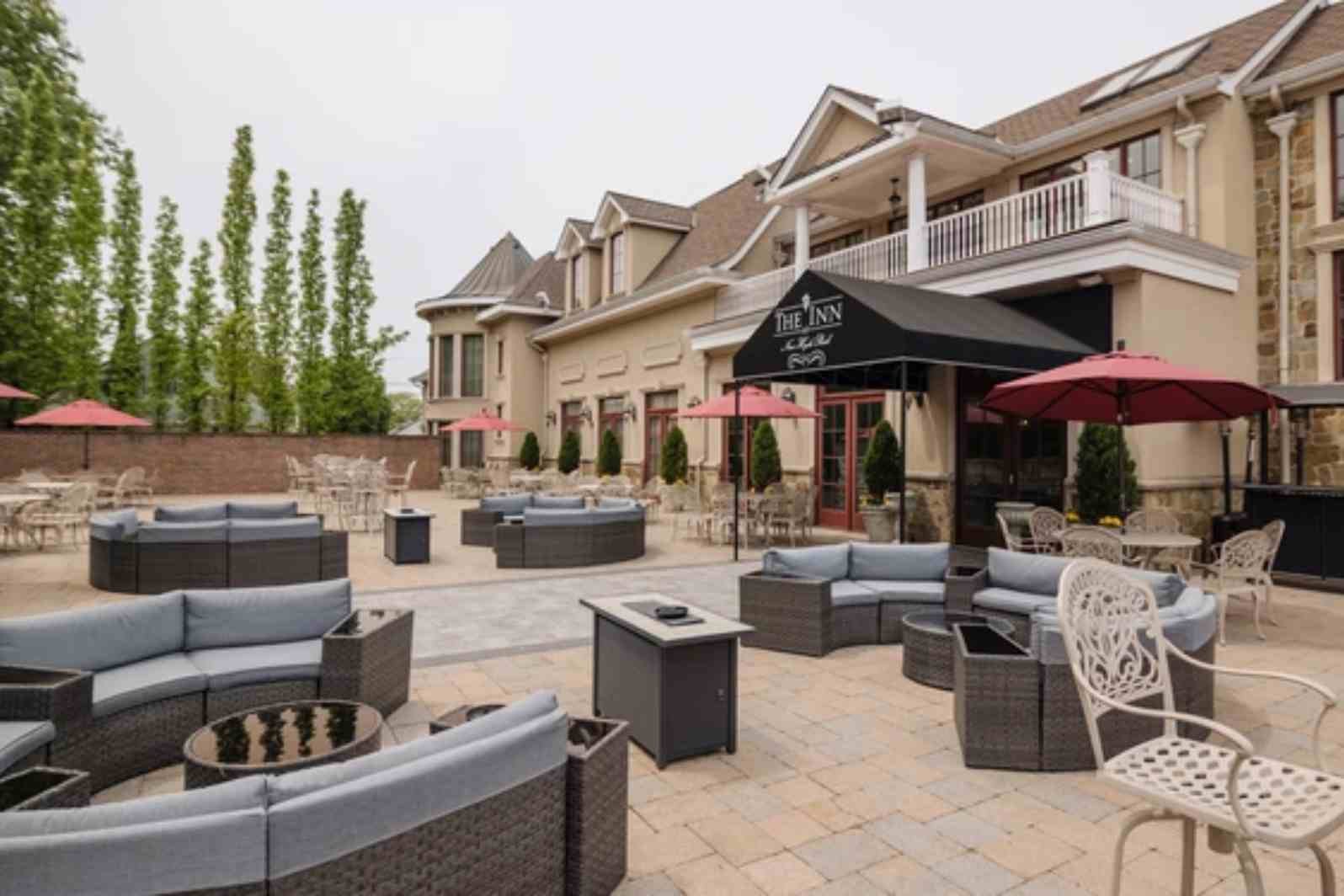 The Inn at New Hyde Park