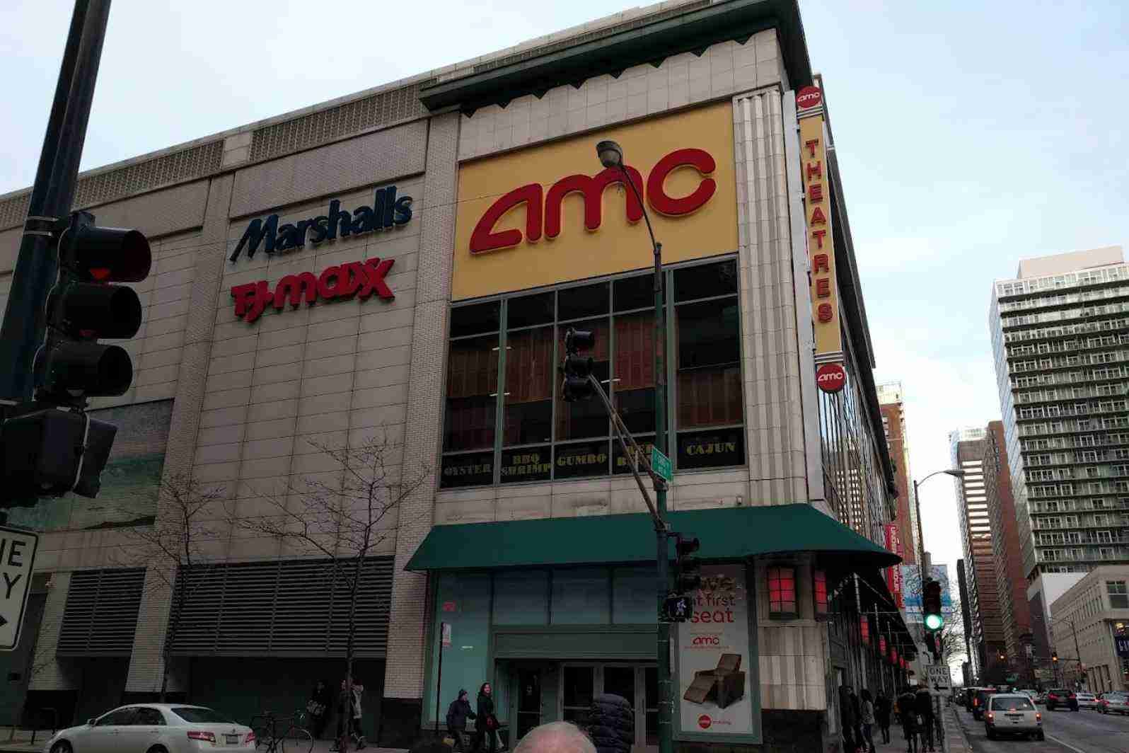 amc dine-in 600 north michigan 9