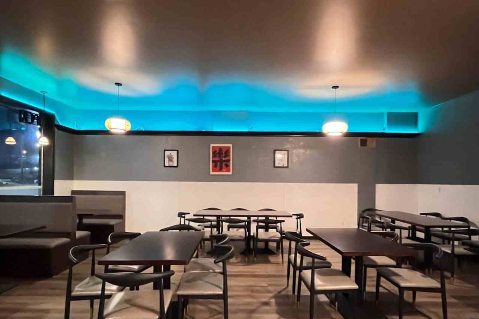 black straw tea bar and kitchen