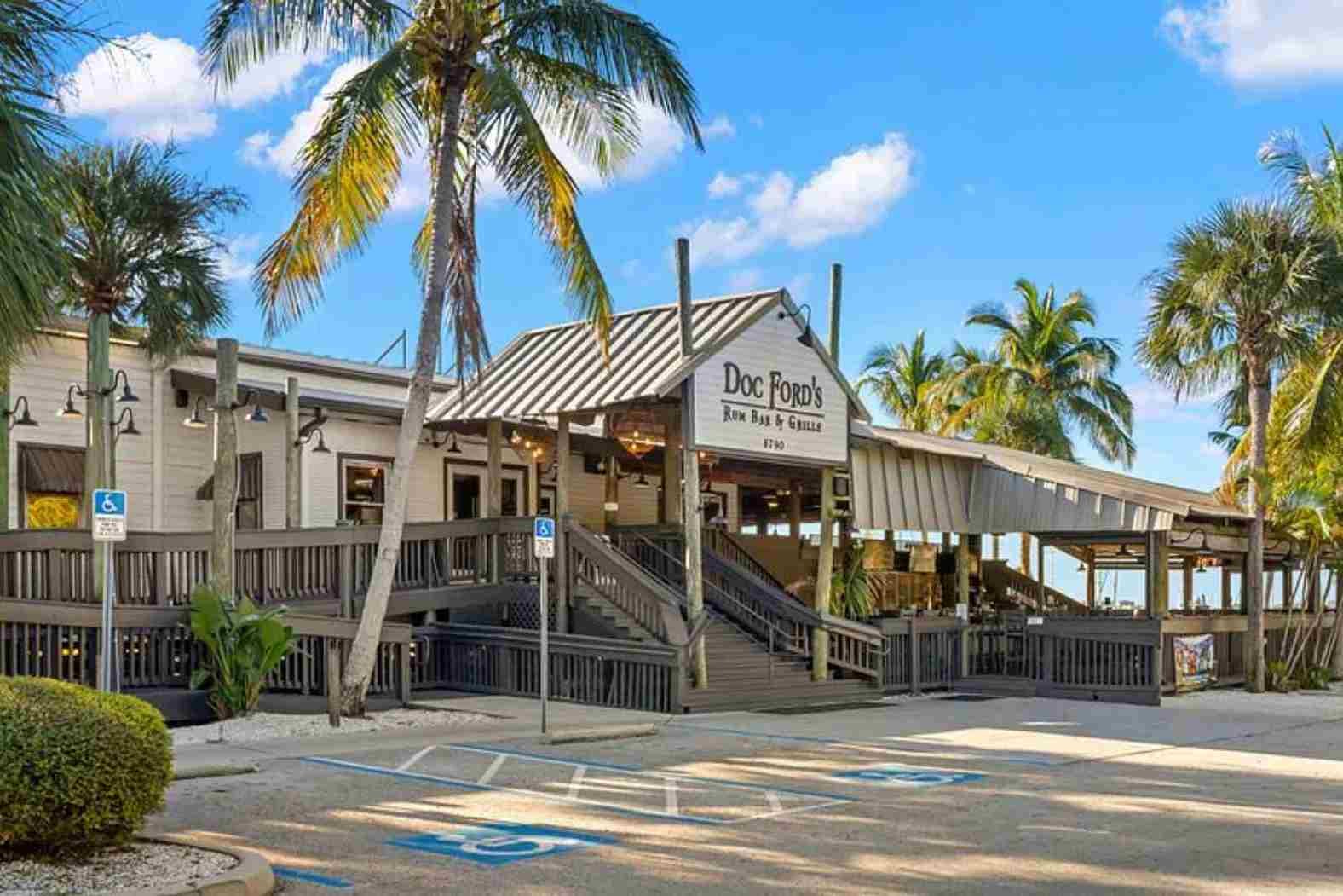 doc ford's rum bar & grille