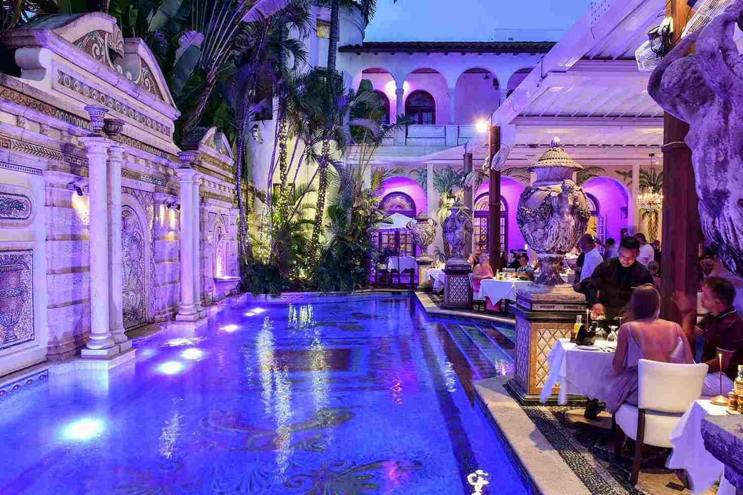 gianni's at the former versace mansion