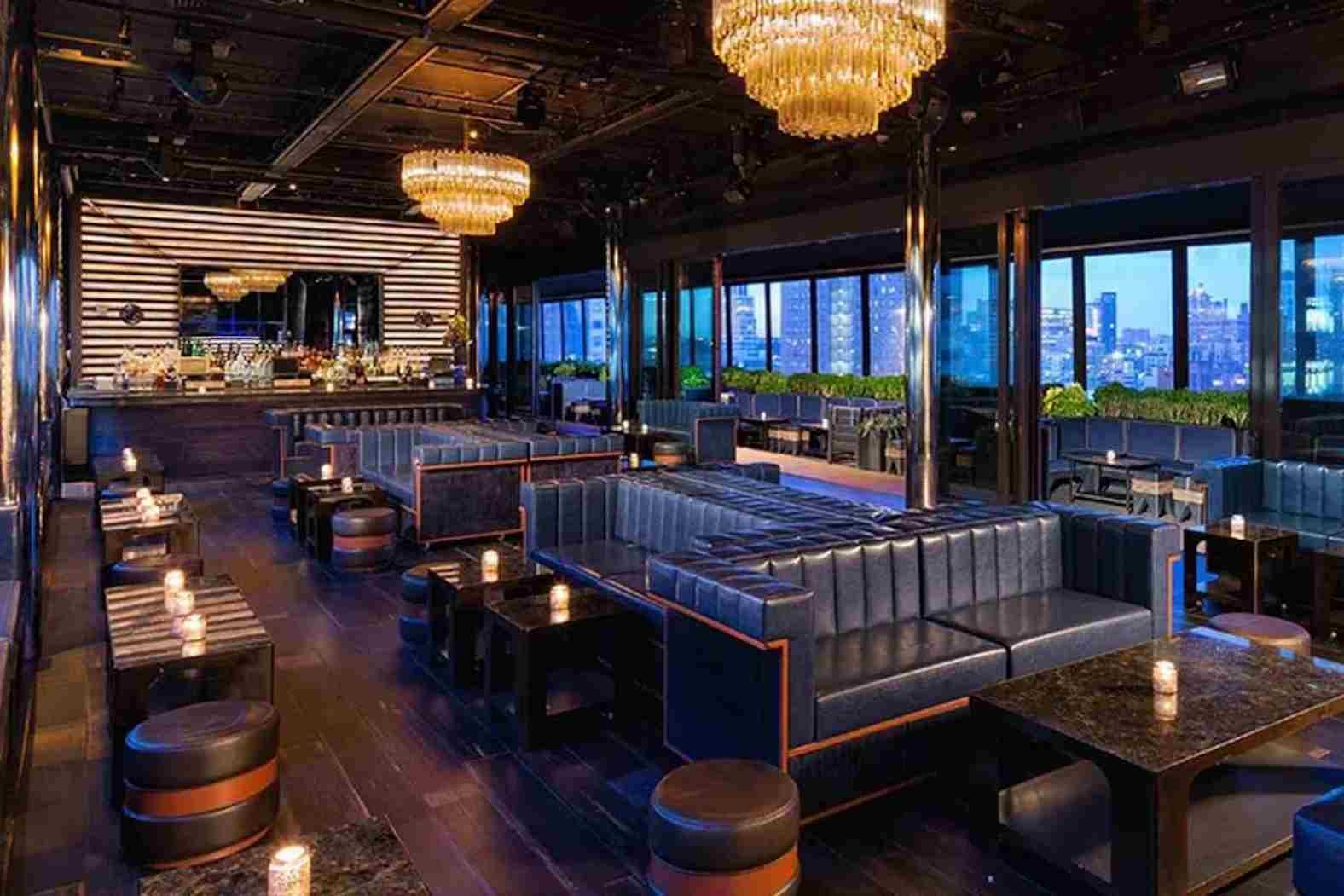 phd rooftop lounge at dream downtown