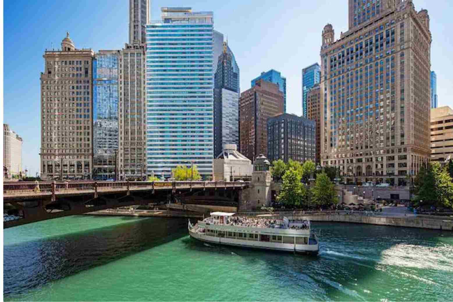 the royal sonesta chicago river north